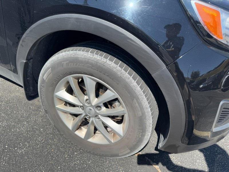 used 2017 Kia Sorento car, priced at $8,000