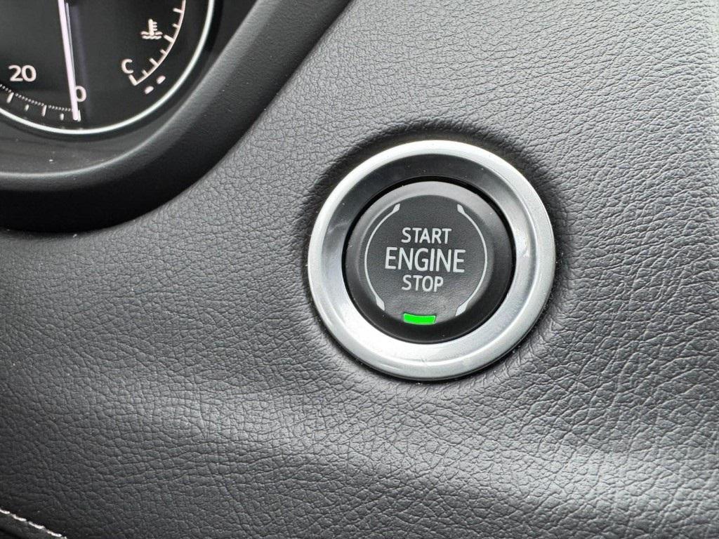 used 2023 Cadillac XT4 car, priced at $25,500