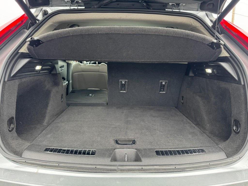 used 2023 Cadillac XT4 car, priced at $25,500