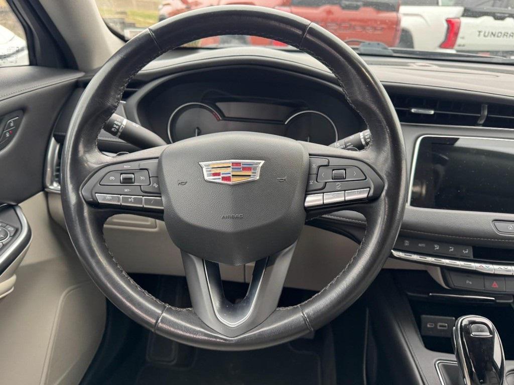 used 2023 Cadillac XT4 car, priced at $25,500