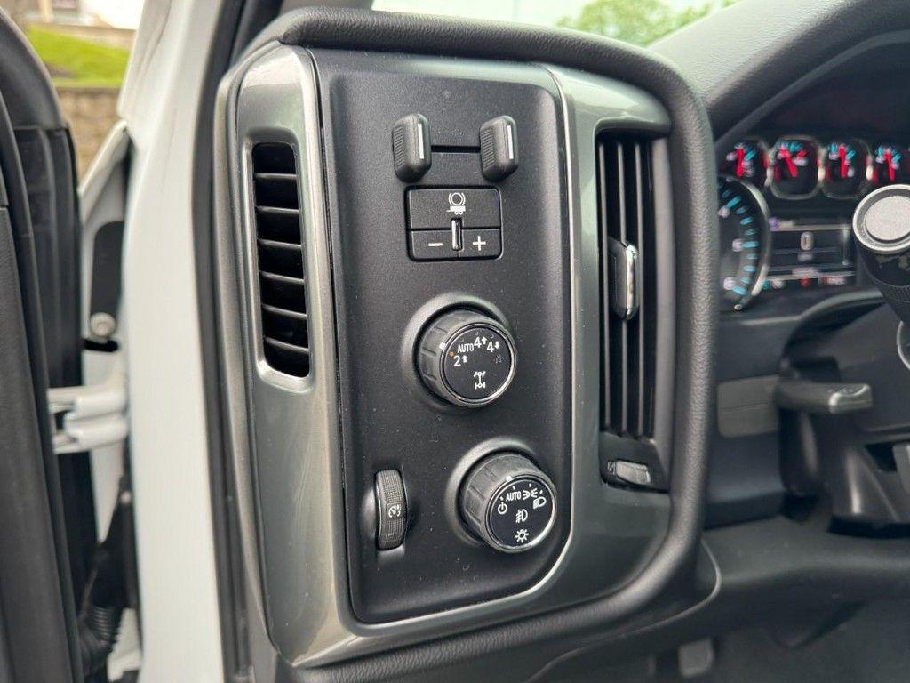 used 2018 Chevrolet Silverado 1500 car, priced at $25,585
