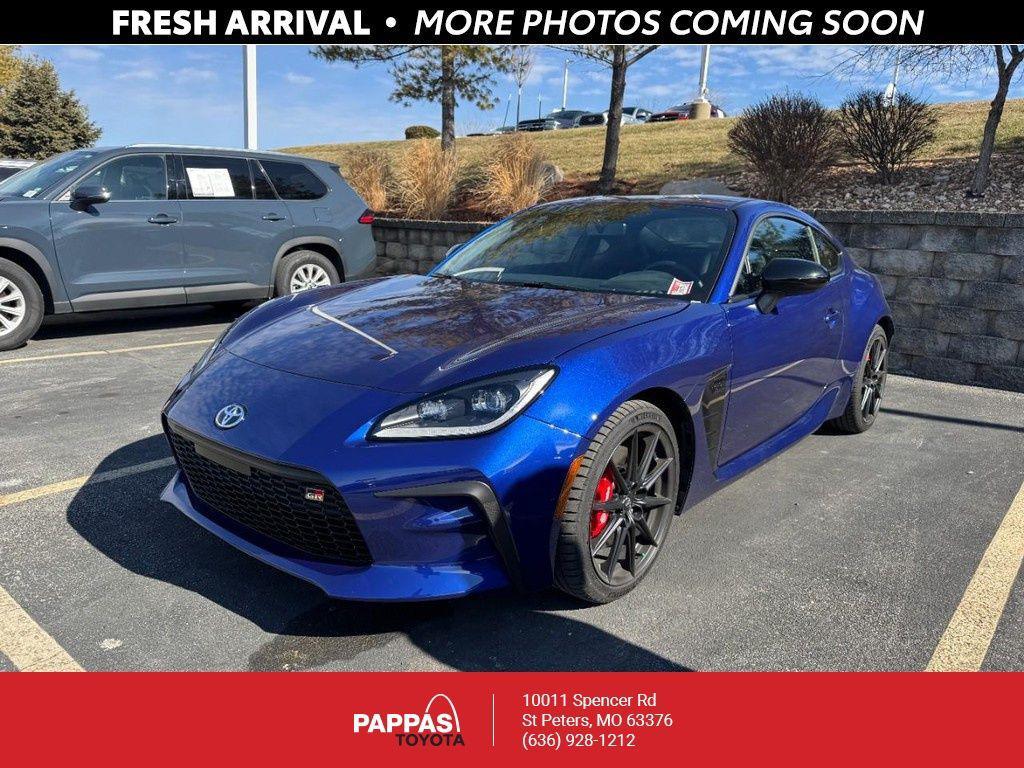 used 2025 Toyota GR86 car, priced at $36,000