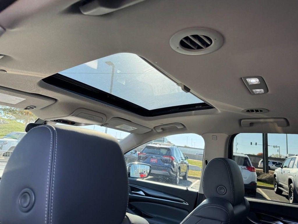 used 2021 Buick Enclave car, priced at $23,000