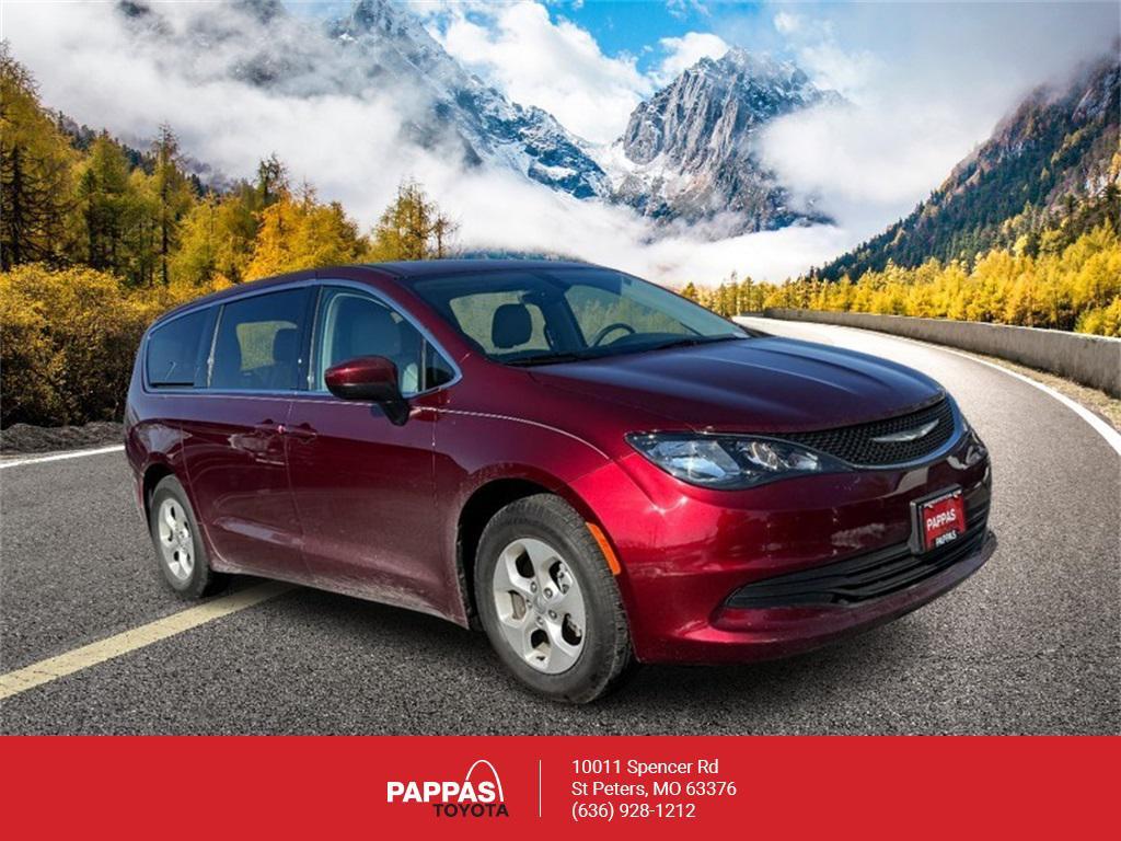 used 2017 Chrysler Pacifica car, priced at $15,500