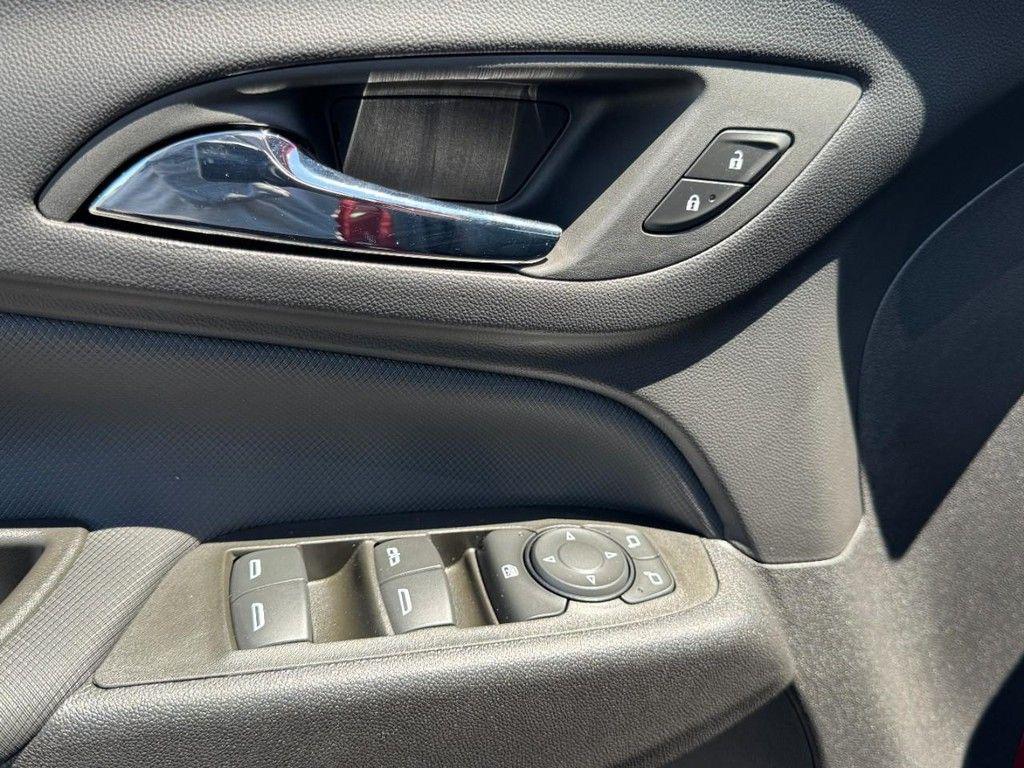 used 2023 Chevrolet Equinox car, priced at $24,585