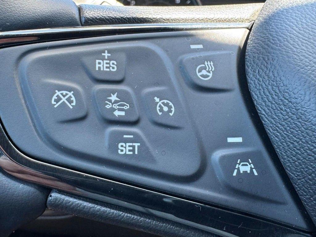 used 2023 Chevrolet Equinox car, priced at $24,585