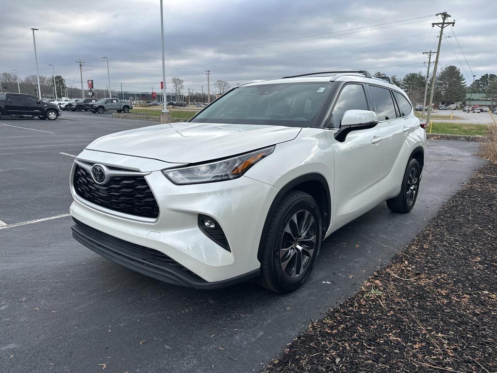 used 2020 Toyota Highlander car, priced at $28,952