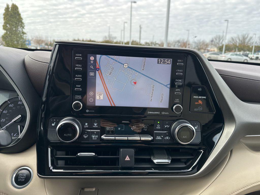 used 2020 Toyota Highlander car, priced at $27,123