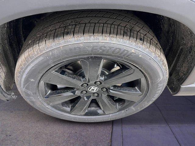 new 2025 Honda Pilot car, priced at $57,260