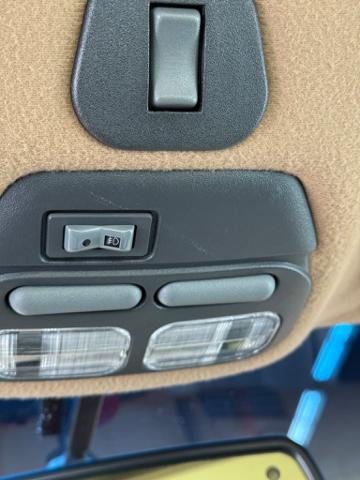 used 1993 Pontiac Bonneville car, priced at $7,995