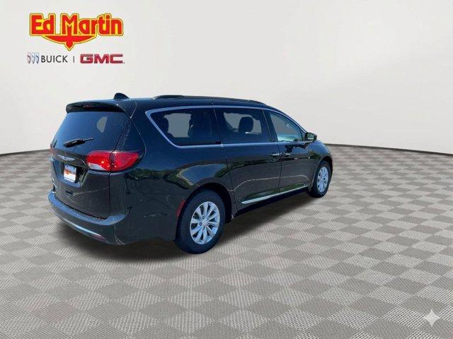 used 2017 Chrysler Pacifica car, priced at $11,204