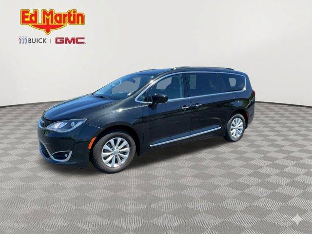 used 2017 Chrysler Pacifica car, priced at $11,204