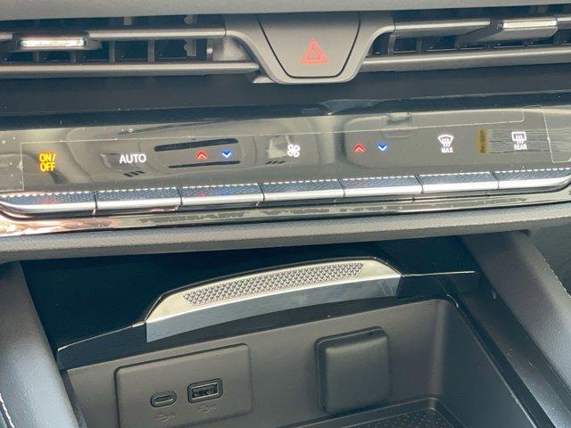 new 2025 Buick Envision car, priced at $40,740