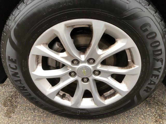 used 2018 Chevrolet Equinox car, priced at $14,689