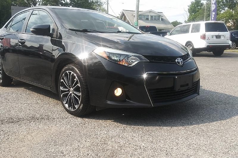 used 2015 Toyota Corolla car, priced at $11,000