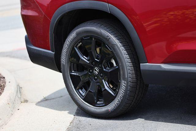 new 2026 Honda Pilot car, priced at $54,990