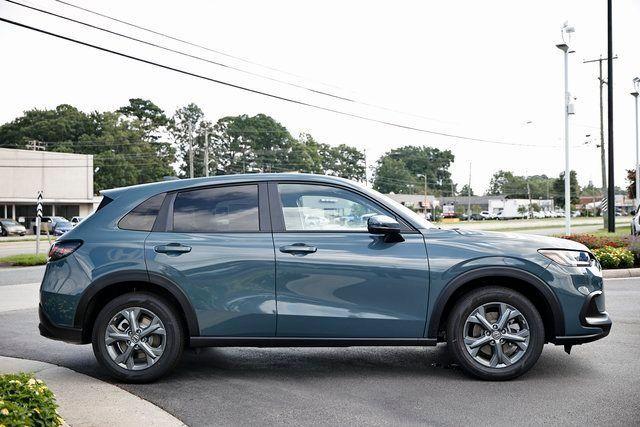 new 2027 Honda HR-V car, priced at $27,005