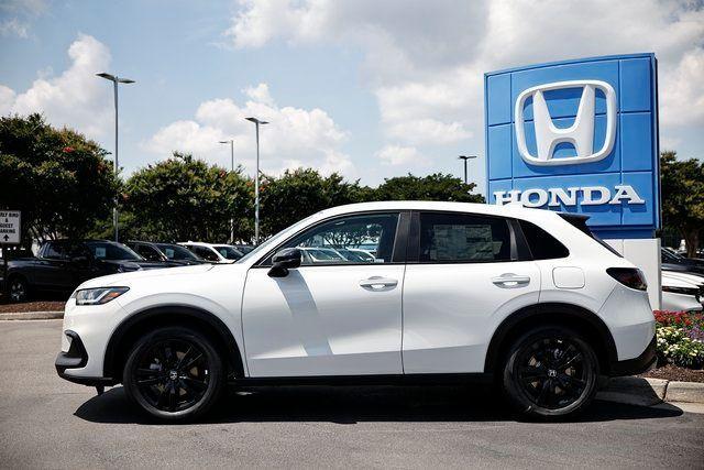 new 2027 Honda HR-V car, priced at $30,805