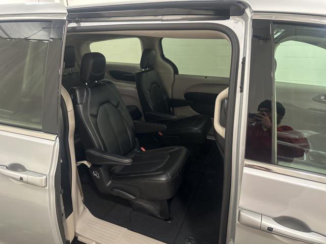 used 2024 Chrysler Pacifica car, priced at $28,425