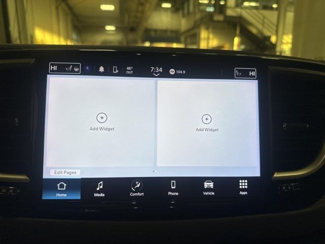 used 2024 Chrysler Pacifica car, priced at $28,425