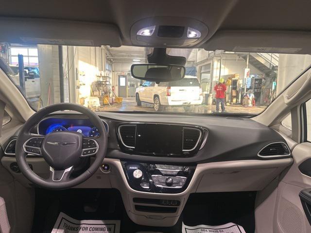 used 2024 Chrysler Pacifica car, priced at $28,425