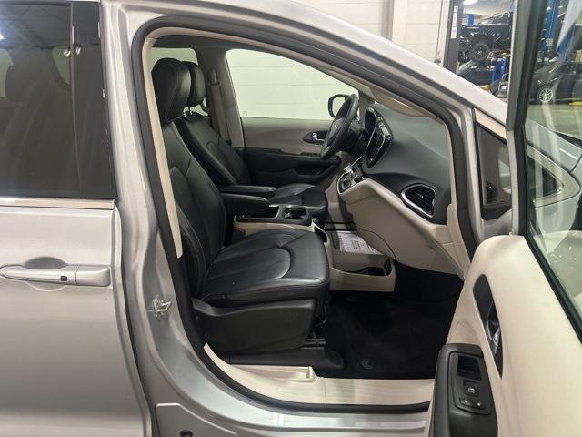 used 2024 Chrysler Pacifica car, priced at $28,425