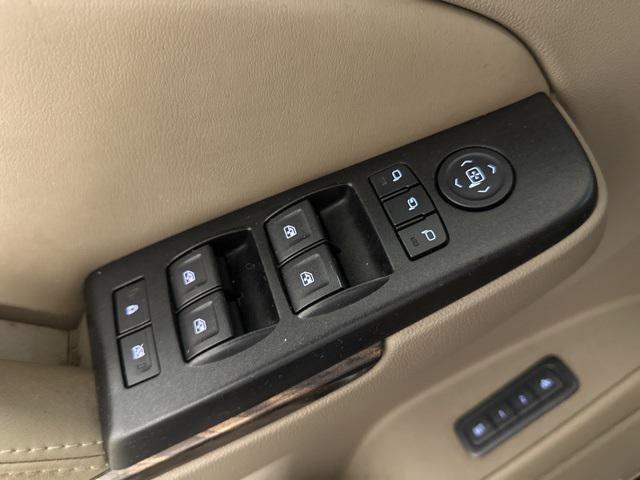 used 2015 GMC Yukon XL car, priced at $15,271