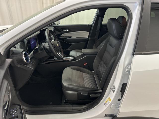 used 2025 Chevrolet Trax car, priced at $21,060