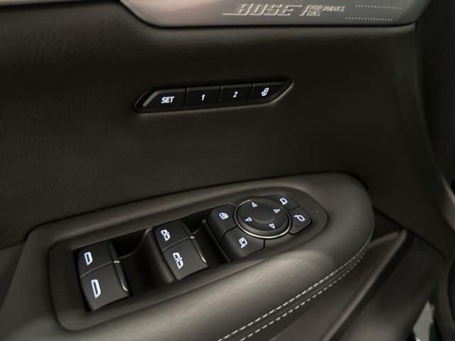 used 2025 Cadillac XT6 car, priced at $50,500