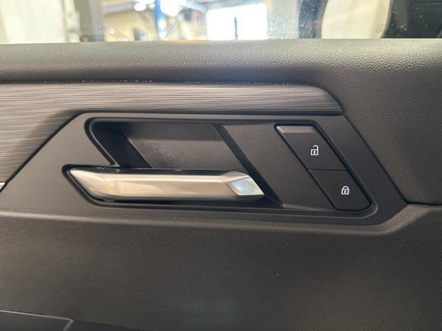 used 2025 GMC Acadia car, priced at $34,581