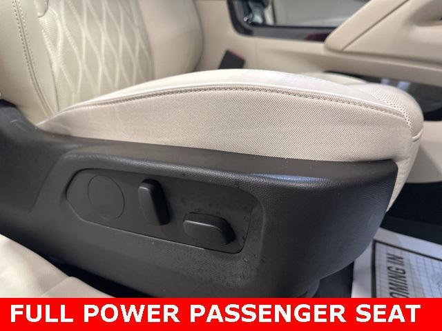 used 2023 Buick Envision car, priced at $29,124