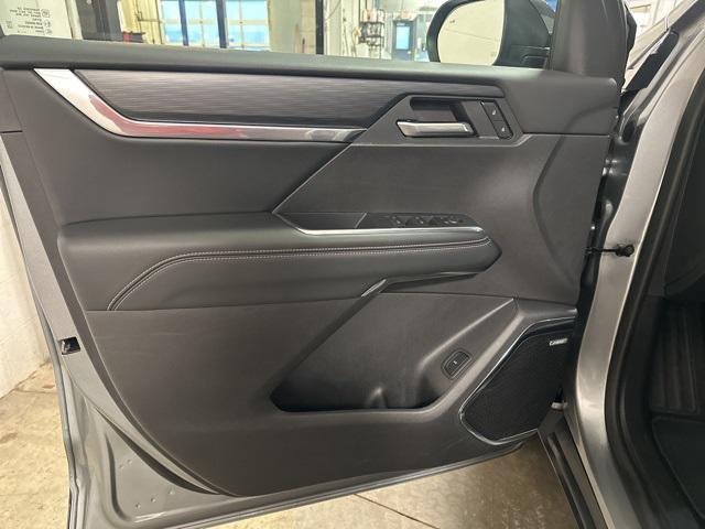 used 2025 GMC Acadia car, priced at $34,100