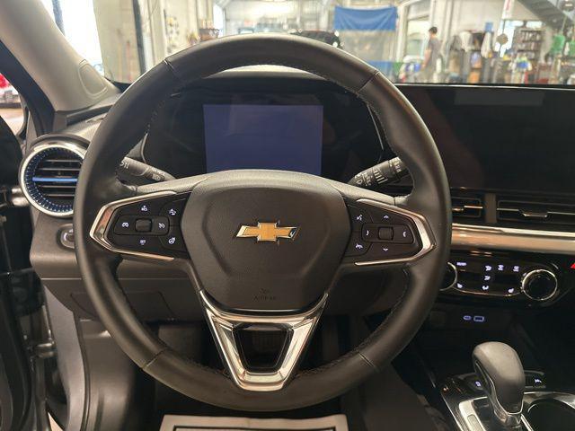 used 2025 Chevrolet Trax car, priced at $22,294