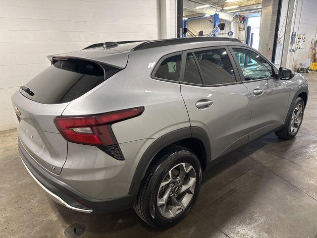 used 2025 Chevrolet Trax car, priced at $22,294