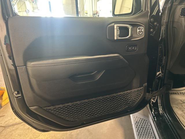 used 2023 Jeep Gladiator car, priced at $30,562