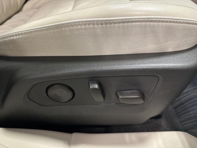 used 2022 Buick Envision car, priced at $21,878