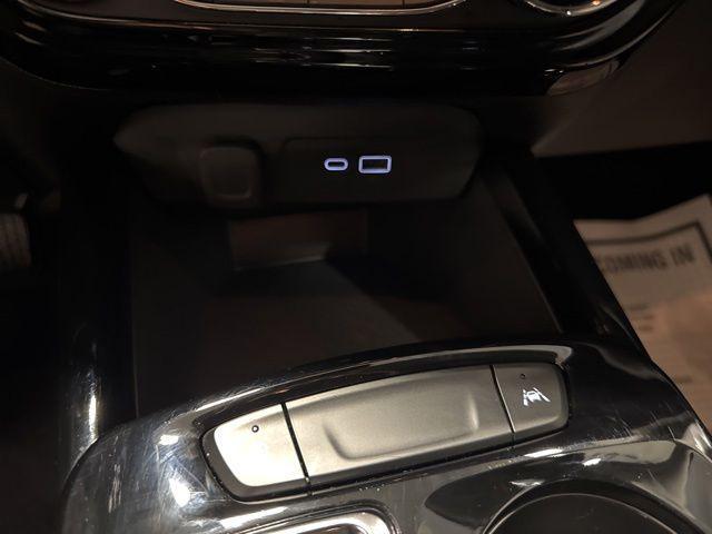 used 2025 Chevrolet Trax car, priced at $22,222