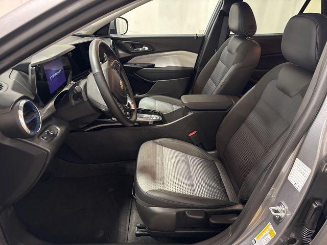 used 2025 Chevrolet Trax car, priced at $22,222