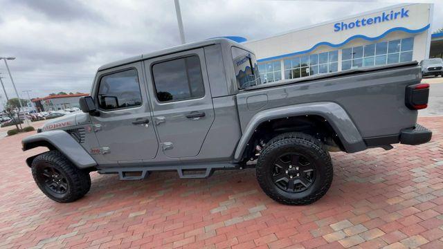 used 2021 Jeep Gladiator car, priced at $37,454