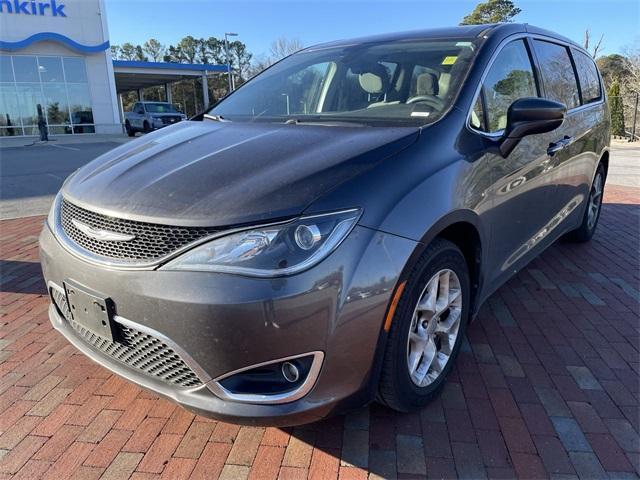 used 2018 Chrysler Pacifica car, priced at $11,574