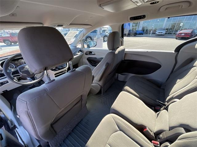 used 2018 Chrysler Pacifica car, priced at $9,998