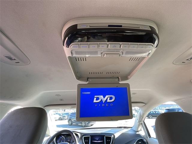 used 2018 Chrysler Pacifica car, priced at $9,998