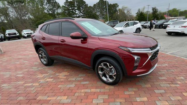 used 2025 Chevrolet Trax car, priced at $20,982