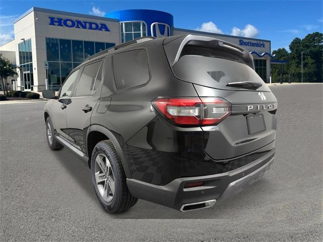new 2026 Honda Pilot car, priced at $43,888