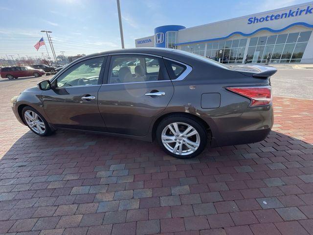 used 2014 Nissan Altima car, priced at $11,579