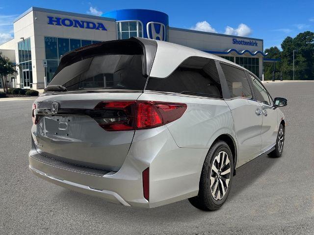 new 2026 Honda Odyssey car, priced at $44,290