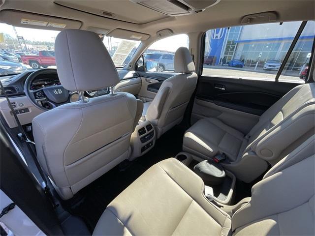 used 2022 Honda Pilot car, priced at $32,613