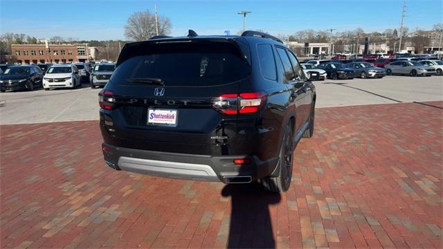 new 2025 Honda Pilot car, priced at $50,202