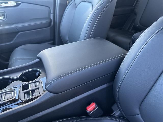 new 2025 Honda Pilot car, priced at $50,202