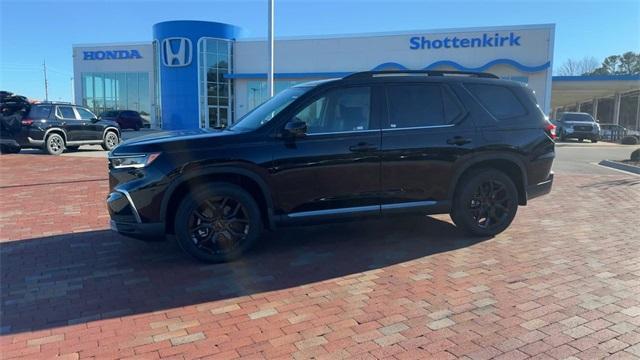 new 2025 Honda Pilot car, priced at $50,202